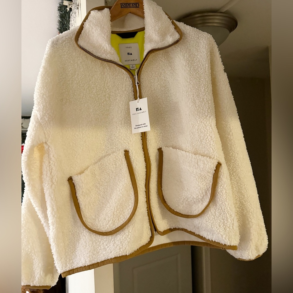 Brand new teddy zip jacket